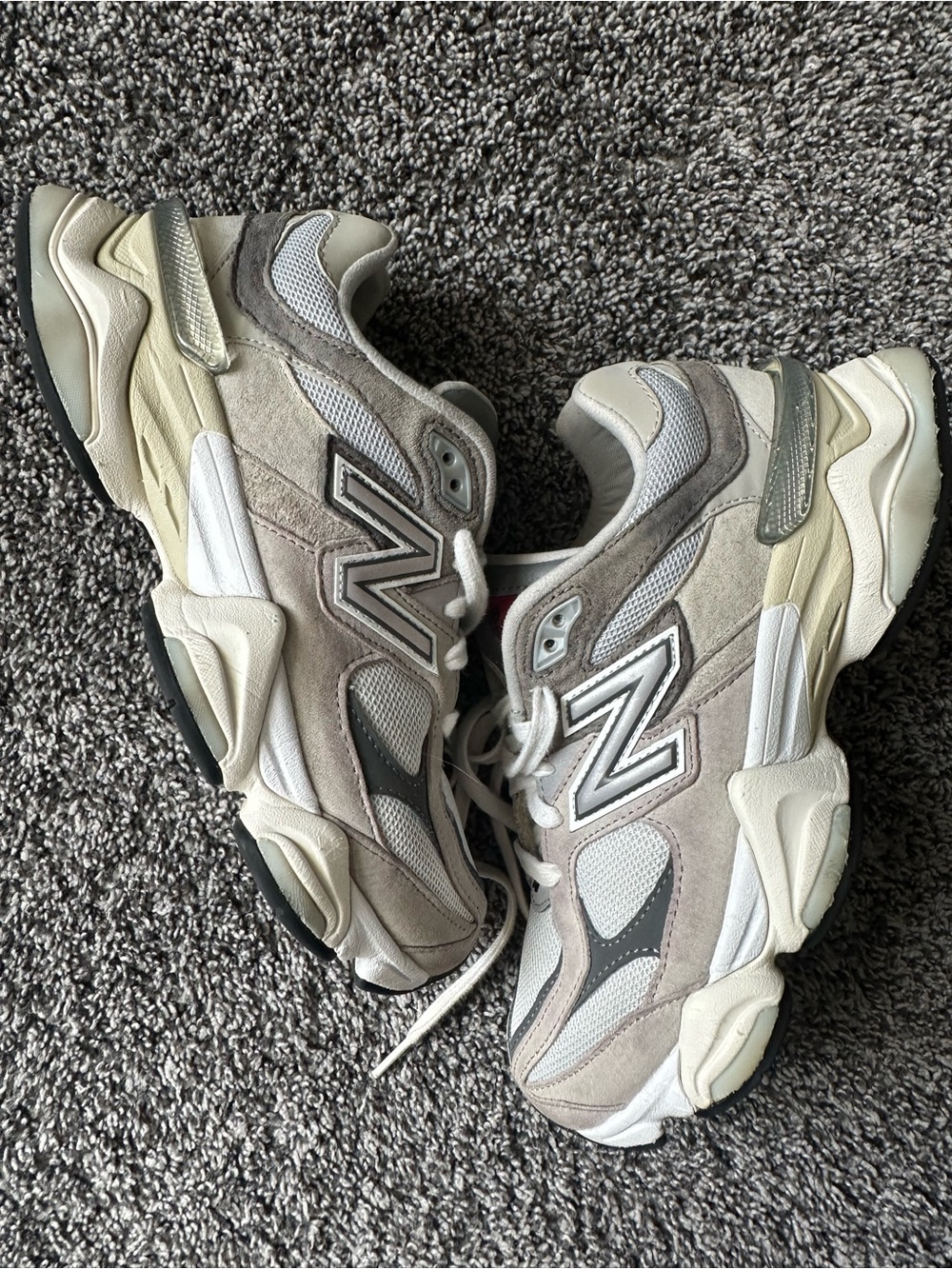 New Balance 9060 Women's Grey Chunky Sneaker Size 7.5